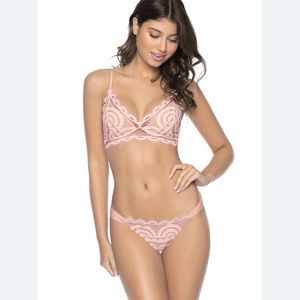 PILYQ Lace Bralette & Fanned Full Bottoms